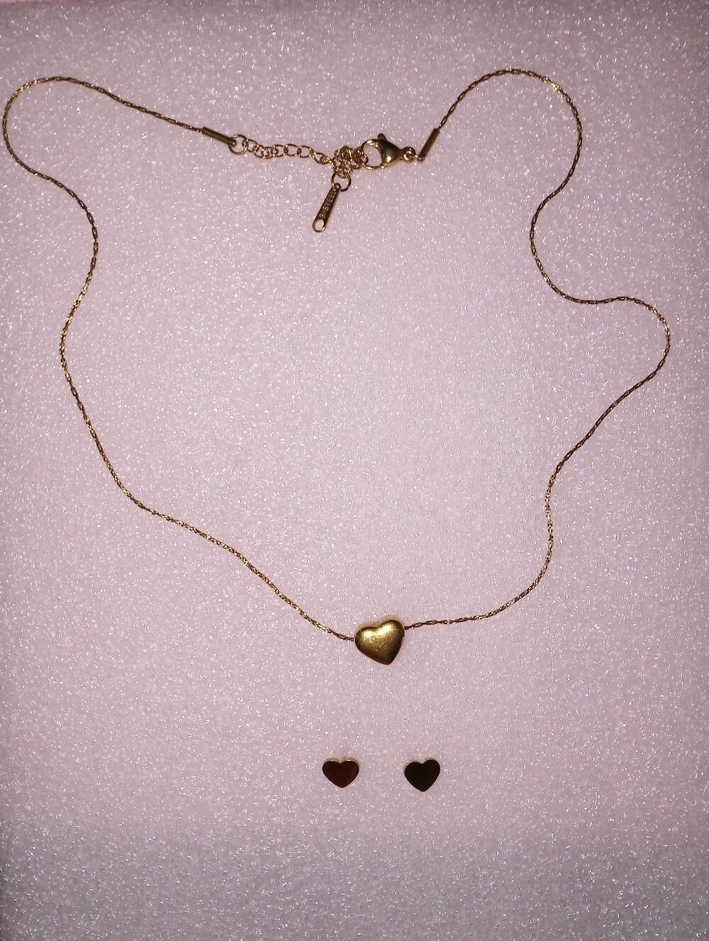 Gold Heart Pendant Necklace — Minimal Everyday Necklace in Gold